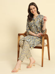 Women's Cambric Cotton With Steel Blue Floral Print Straight Kurta & Pant Set