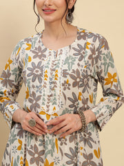 High-quality Rajwada Anarkali 12 Kali Kurti Pant Dupatta set with a floral print in pure cotton