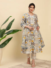 High-quality Rajwada Anarkali 12 Kali Kurti Pant Dupatta set with a floral print in pure cotton