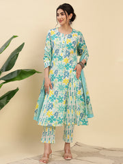 High-quality Rajwada Anarkali 12 Kali Kurti Pant Dupatta set with a floral print in pure cotton