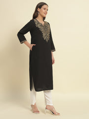 Thread Plus Cotton Flax Solid Colors Straight Kurti With Embroidery In Black For Women