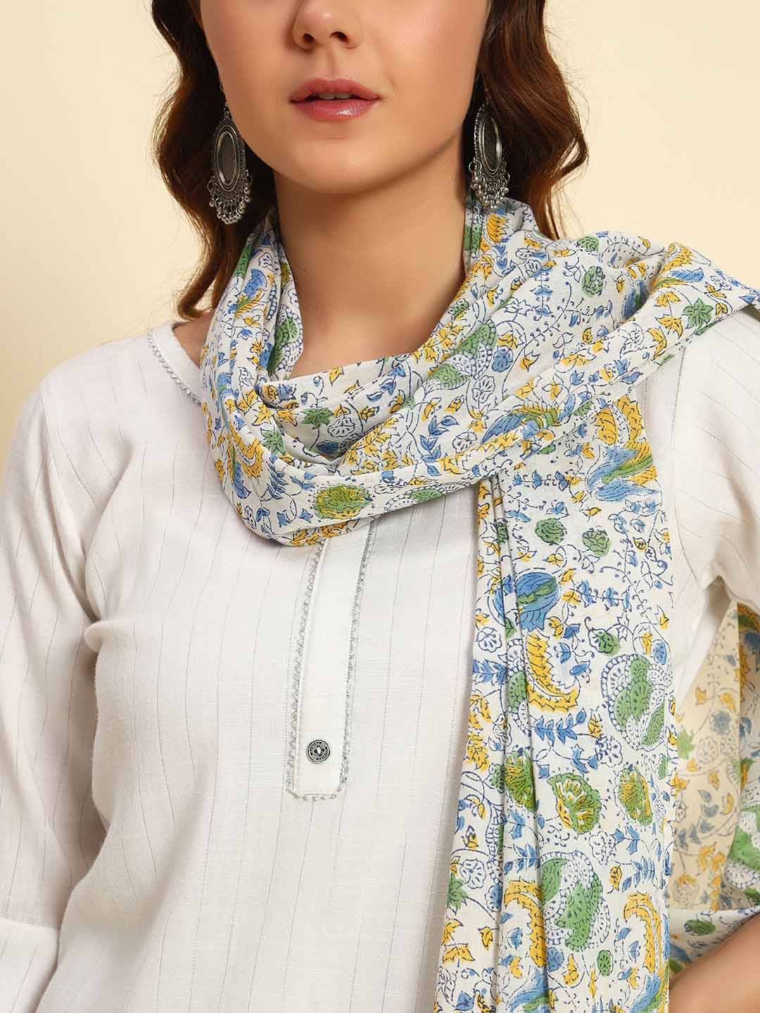 Thread Plus Multicolor Floral Malmal Cotton Dabu Descharge Print Stole