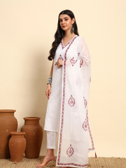 Thread Plus Slub Cotton Hand Block Kurti Set Of 3 Without Sleeves With Malmal Dupatta Off White