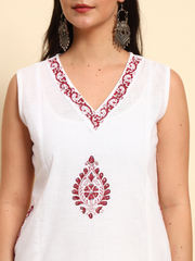 Thread Plus Slub Cotton Hand Block Kurti Set Of 3 Without Sleeves With Malmal Dupatta Off White